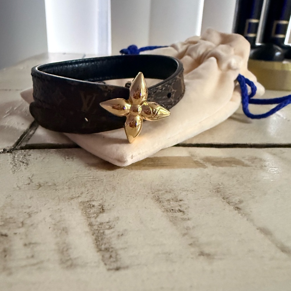 Louis Vuitton mini Flowergram bracelet